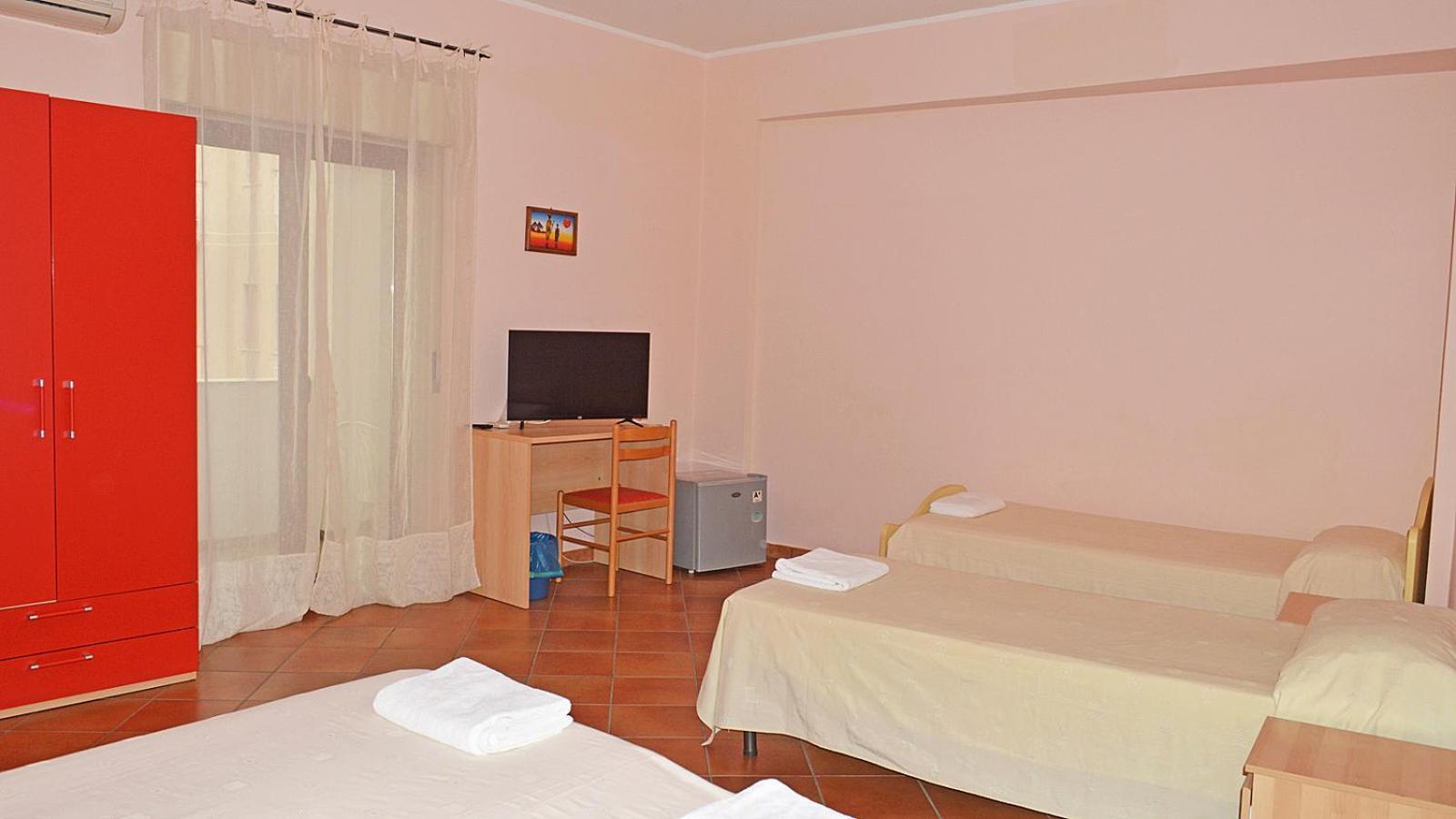 Splash'S Rooms Spadafora Luaran gambar