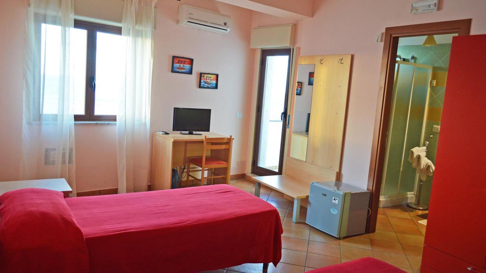 Splash'S Rooms Spadafora Luaran gambar