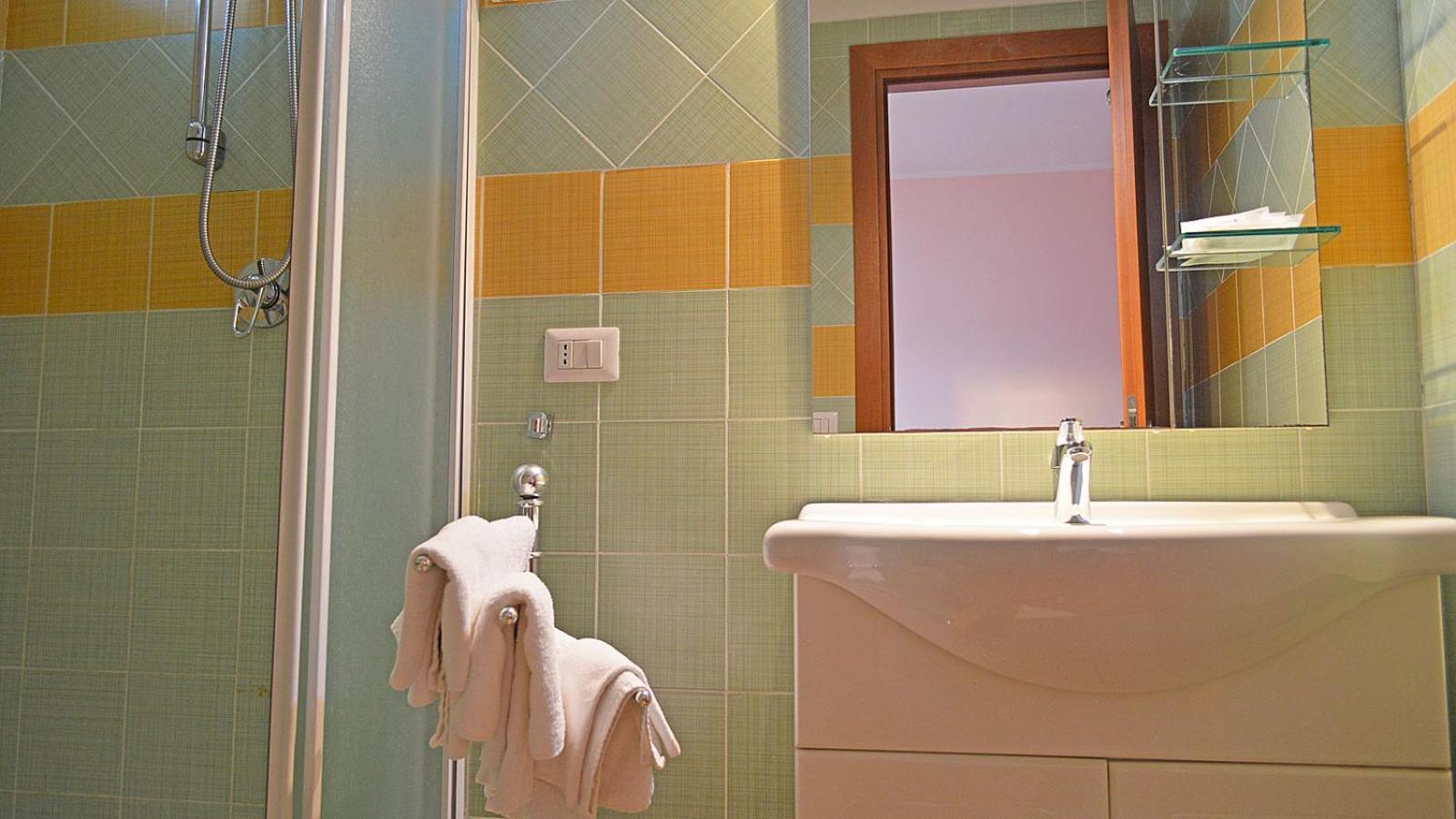 Splash'S Rooms Spadafora Luaran gambar